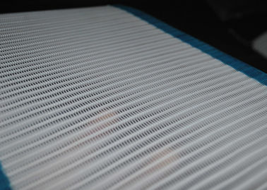 Çin 3252 Kağıt Üretiminde Küçük Döngü Polyester Hasır Kuşak Spiral Tel Tedarikçi